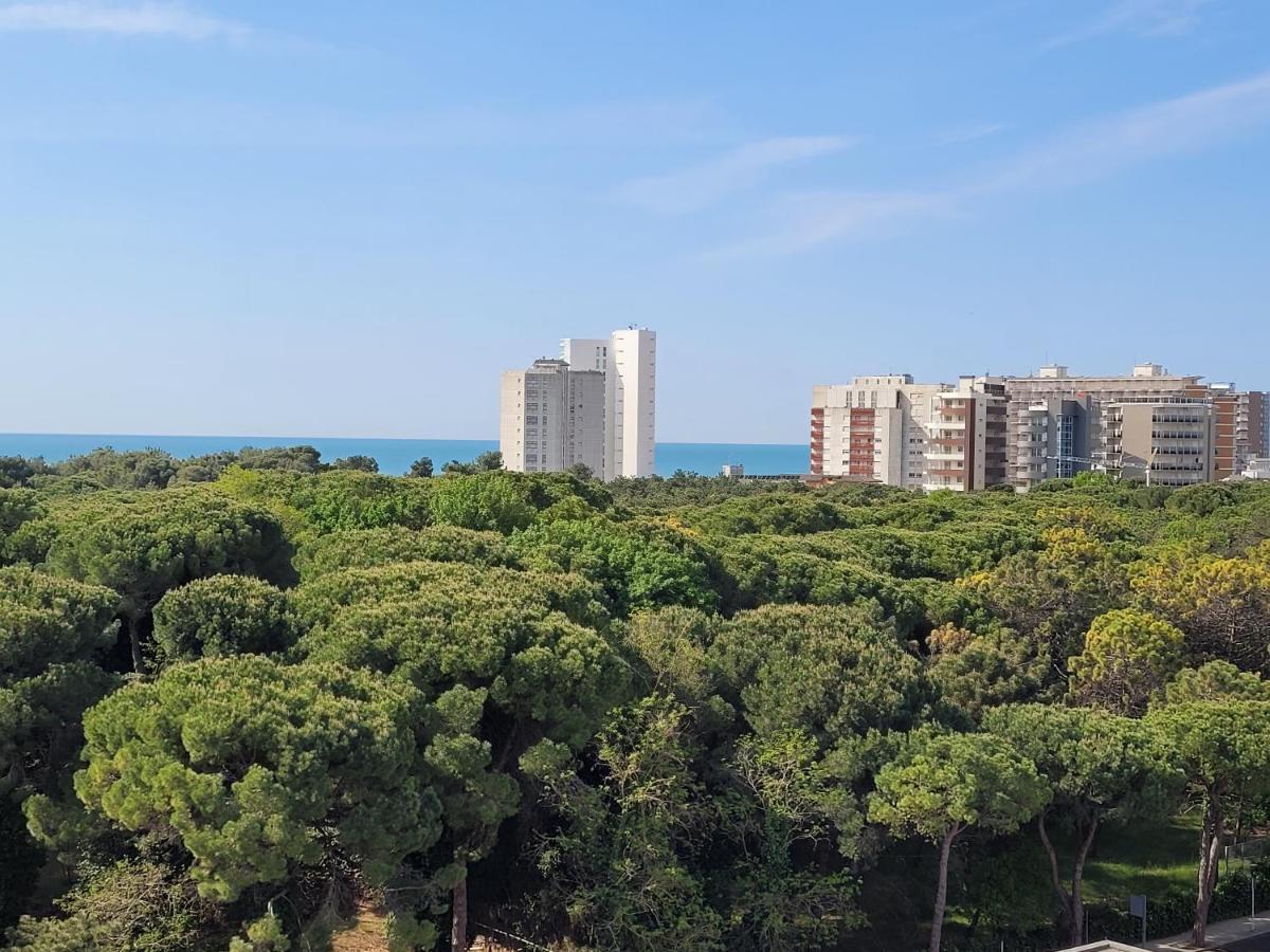 Rosato Double Sea View Apartment Lignano Sabbiadoro Exterior photo